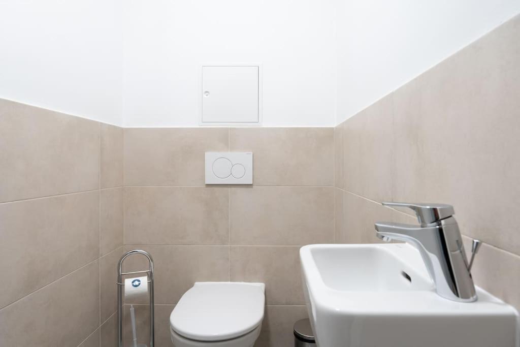 1Br Haven With Swift City Access By Hm Vienna Esterno foto