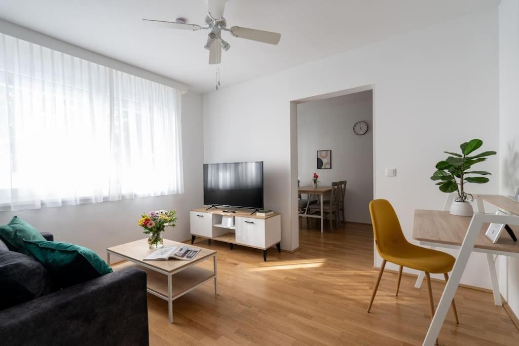 1Br Haven With Swift City Access By Hm Vienna Esterno foto