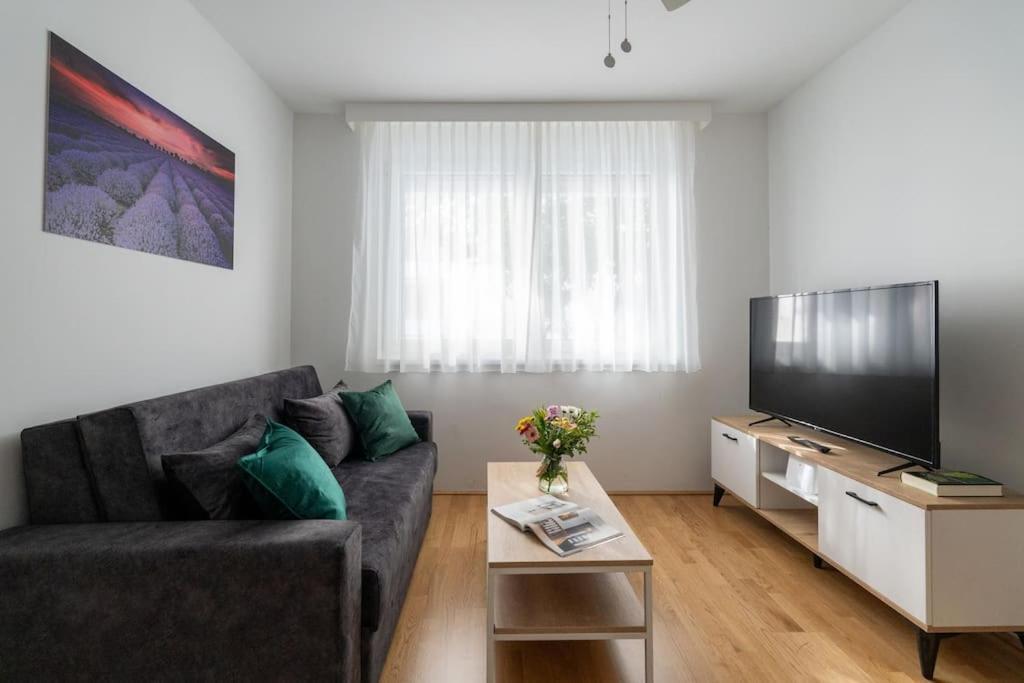 1Br Haven With Swift City Access By Hm Vienna Esterno foto