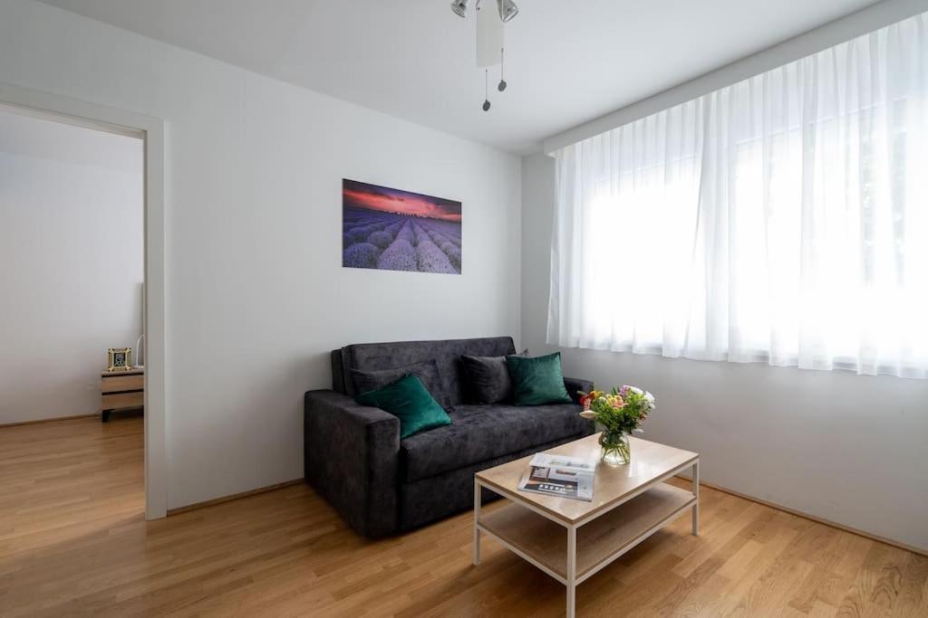 1Br Haven With Swift City Access By Hm Vienna Esterno foto